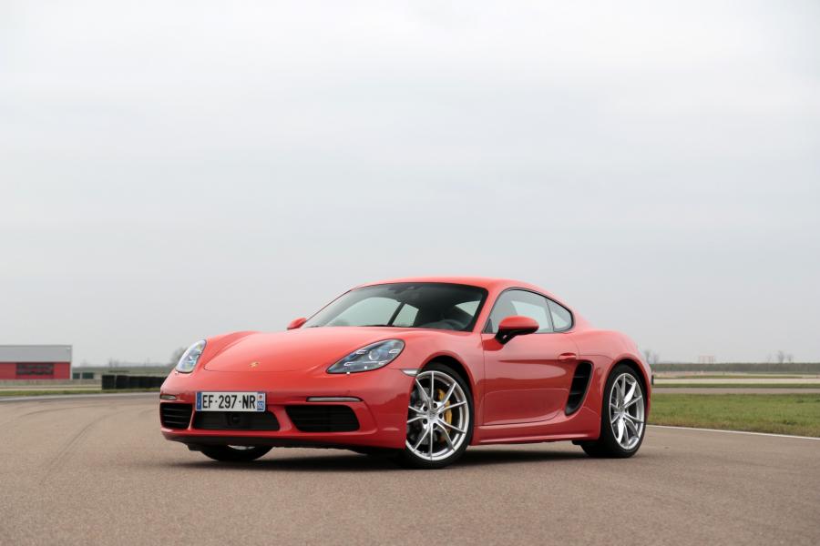  Porsche 718 Cayman S 2016 года  (фото 31 из 36)